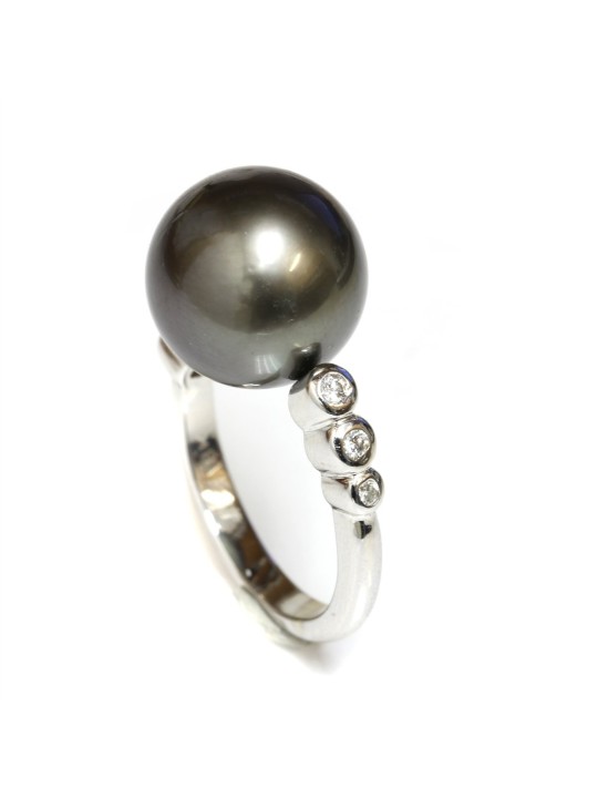 Bague Hetua or 18 carats perle de tahiti ronde 12-13mm et diamants