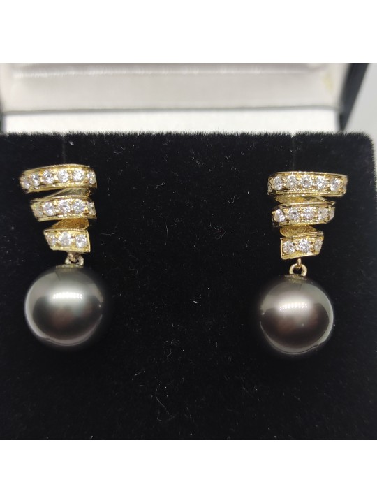 Boucles d'oreilles Fara perle de Tahiti 10-11mm rondes AAA et diamants