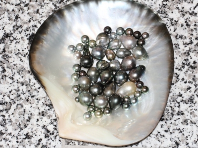 Perles d'imitations de tahiti ou fausse perle, perles fantaisies ?